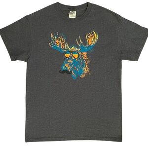 MEN’S ALASKA MOOSE TEE size Medium funny t-shirt moose w/sunglasses and mustache